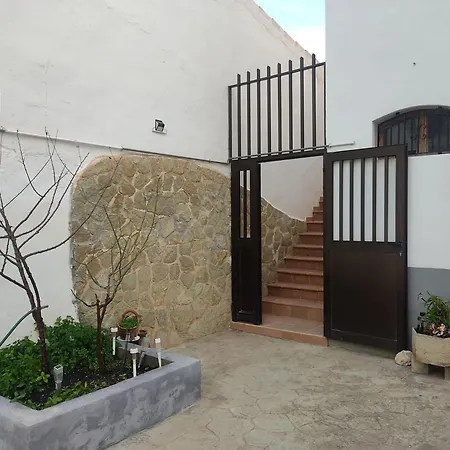 Ana House
